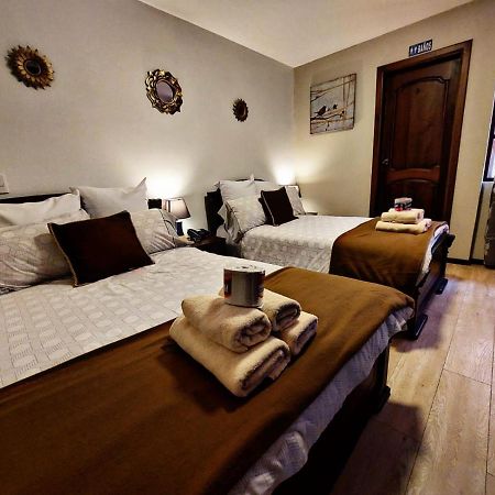 Hotel En El Centro Historico Куенка Екстер'єр фото